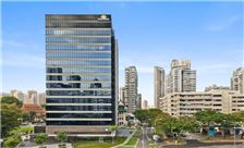 Hotel Fa�ade